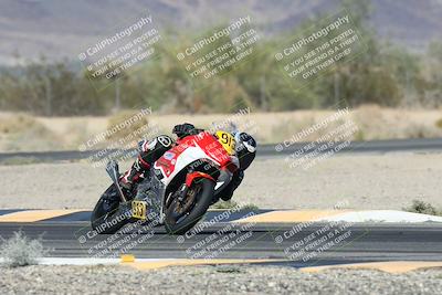 media/Oct-30-2025-Racers Edge (Thu) [[dabbdaf680]]/3-B Group/Session 5 (Turn 6)/